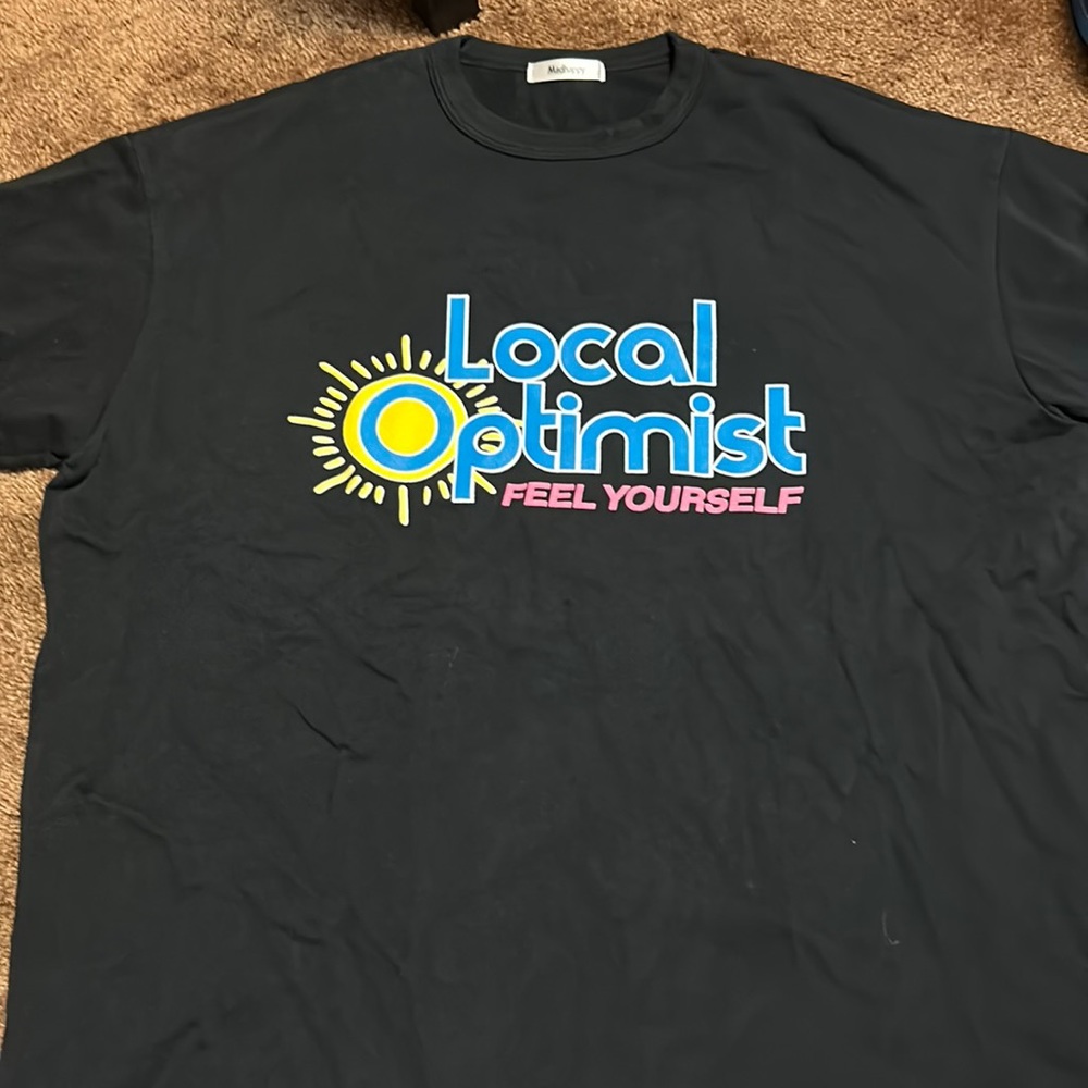 NEW IN PACKAGING MADHAPPY LOCAL OPTIMIST FEEL YOURSELF VINTAGE BLACK TEE SIZE M